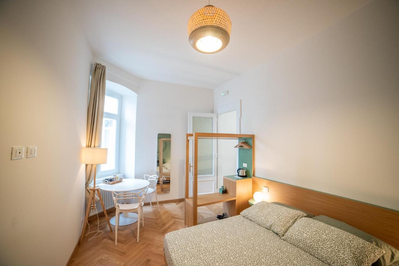 Cosy Moods Hotel Trieste Bagian luar foto