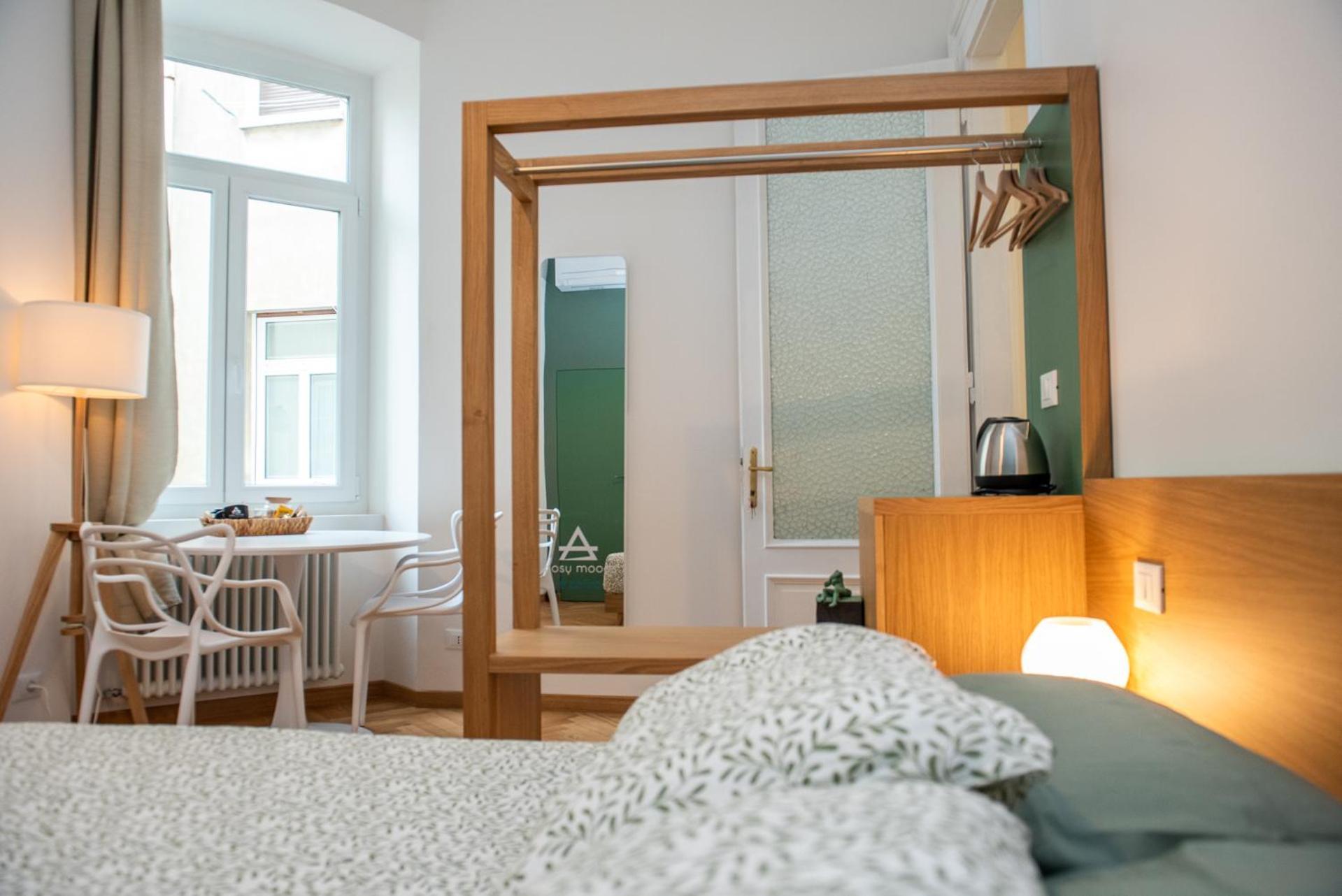 Cosy Moods Hotel Trieste Bagian luar foto